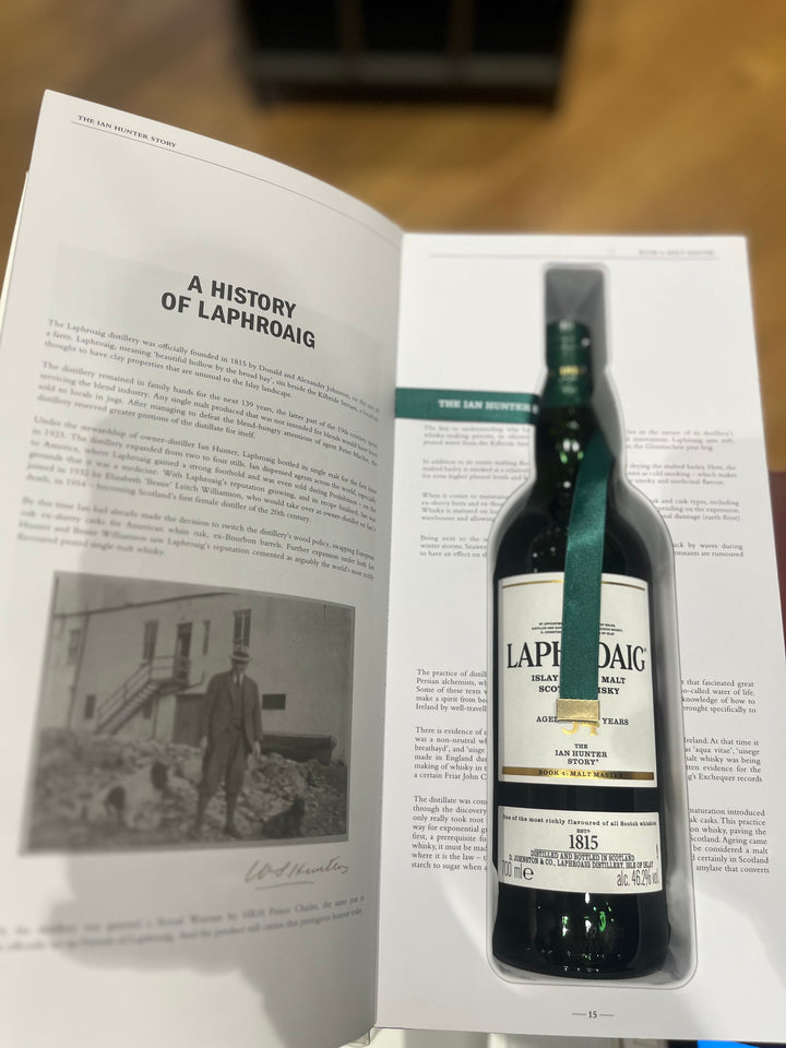 Laphroaig 34YO Ian Hunter Collection Book 4 2022 Single Islay Malt Whisky 46.2%, 70 cl